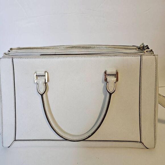 MCM bag, white leather, crossbody/shoulder. - Picture 2 of 10